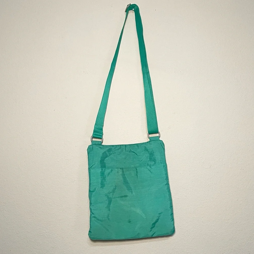 Baggallini Crossbody‎ Zip Closure Purse Shoulder Green Lightweight Travel Purse